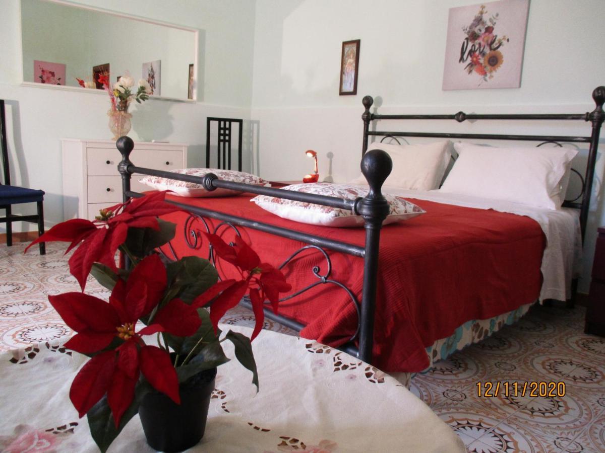 Resort Giardino Degli Aranci - Casa Lisca Барониси Екстериор снимка