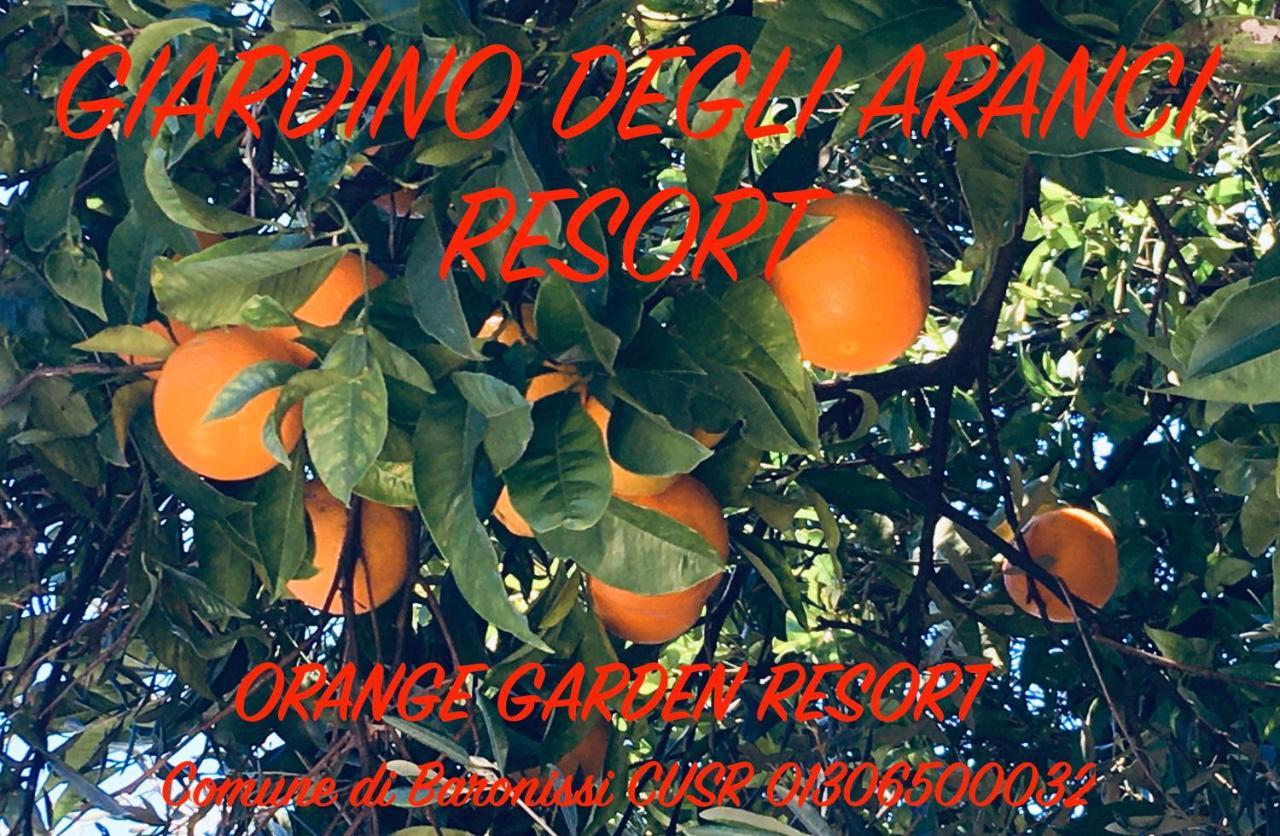 Resort Giardino Degli Aranci - Casa Lisca Барониси Екстериор снимка